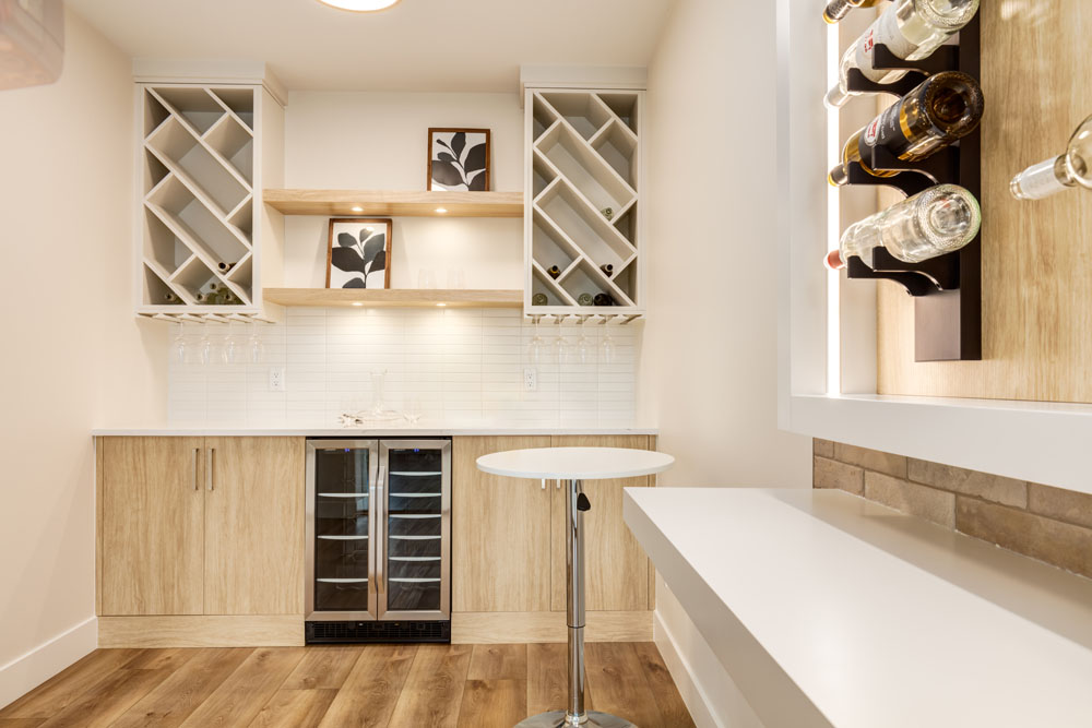 Dilworth Homes for Sale in Kelowna, Canada Shorerise